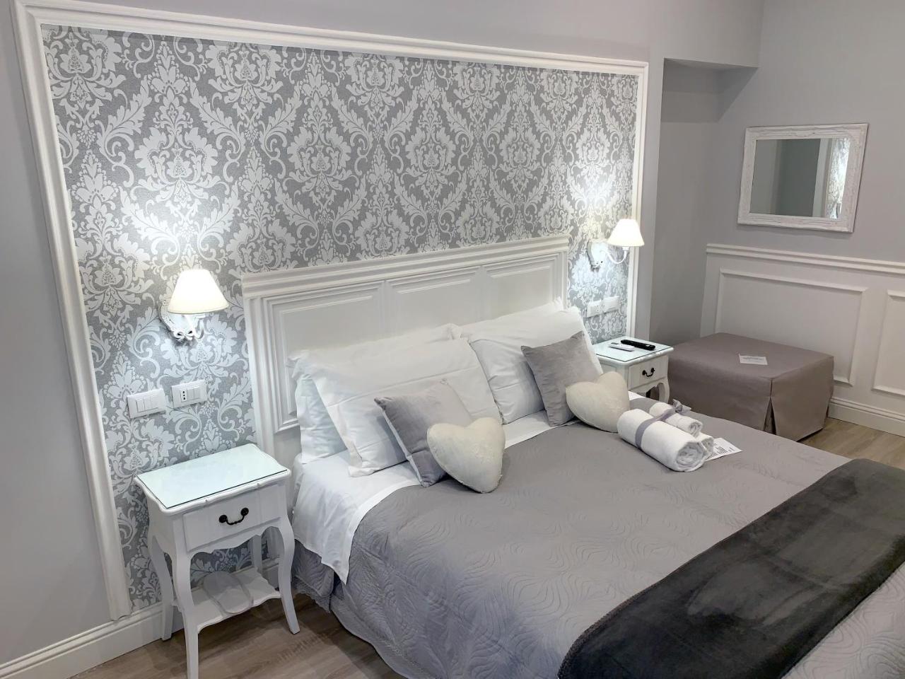 Charme & Chic Rome